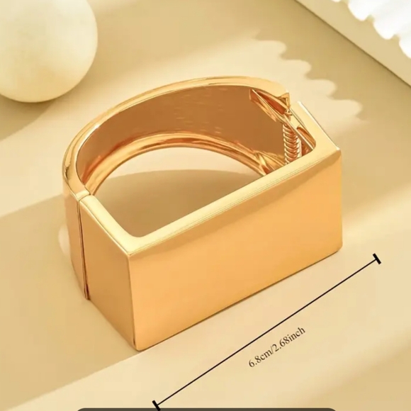 Macy's Gold Plated Statement Cuff Bracelet - Picture 3 of 6